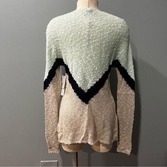 NWT Lord & Taylor Design Lab Mint Chevron Long Sleeve Lightweight Sweater Medium - Picture 5 of 8